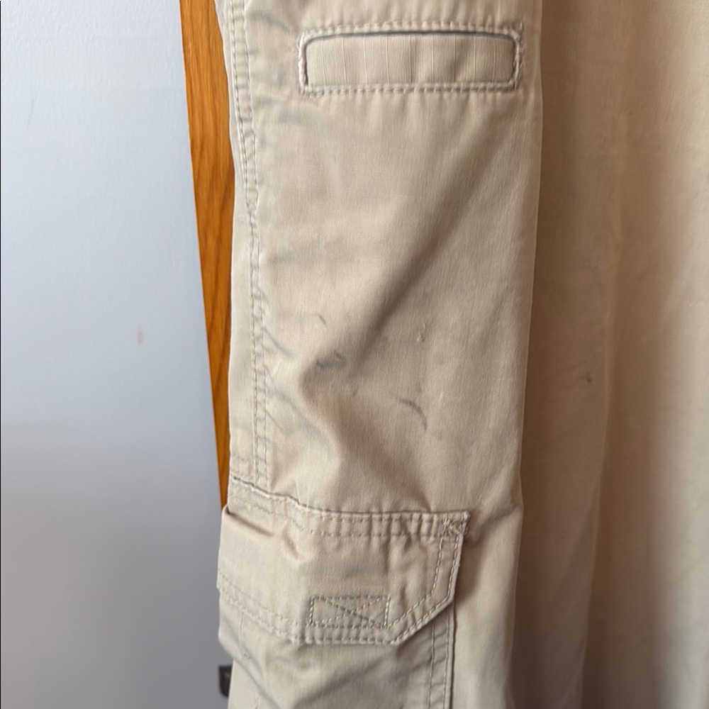 5.11 Tactical Tan Cargo Pants with Relaxed Fit - Picture 3 of 8